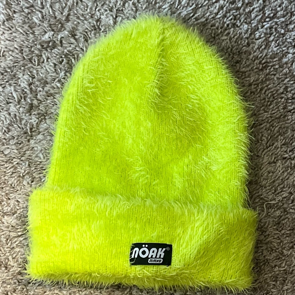 green winter hat